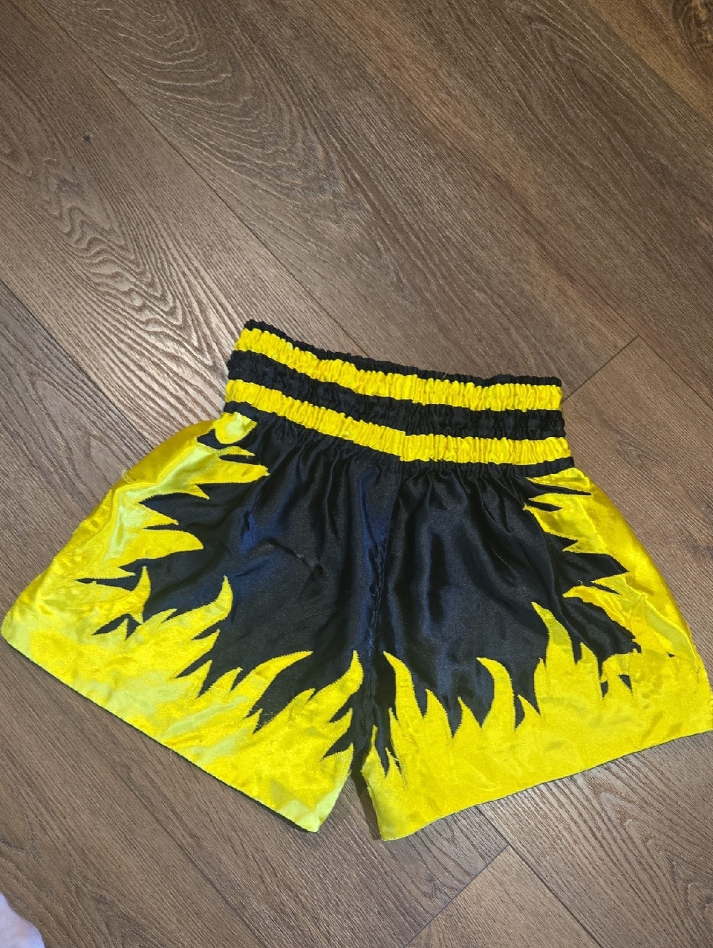 UNISEX KOMBAT GEAR BOXING SHORTS.. SIZE XL.. #7956 - Picture 6 of 7